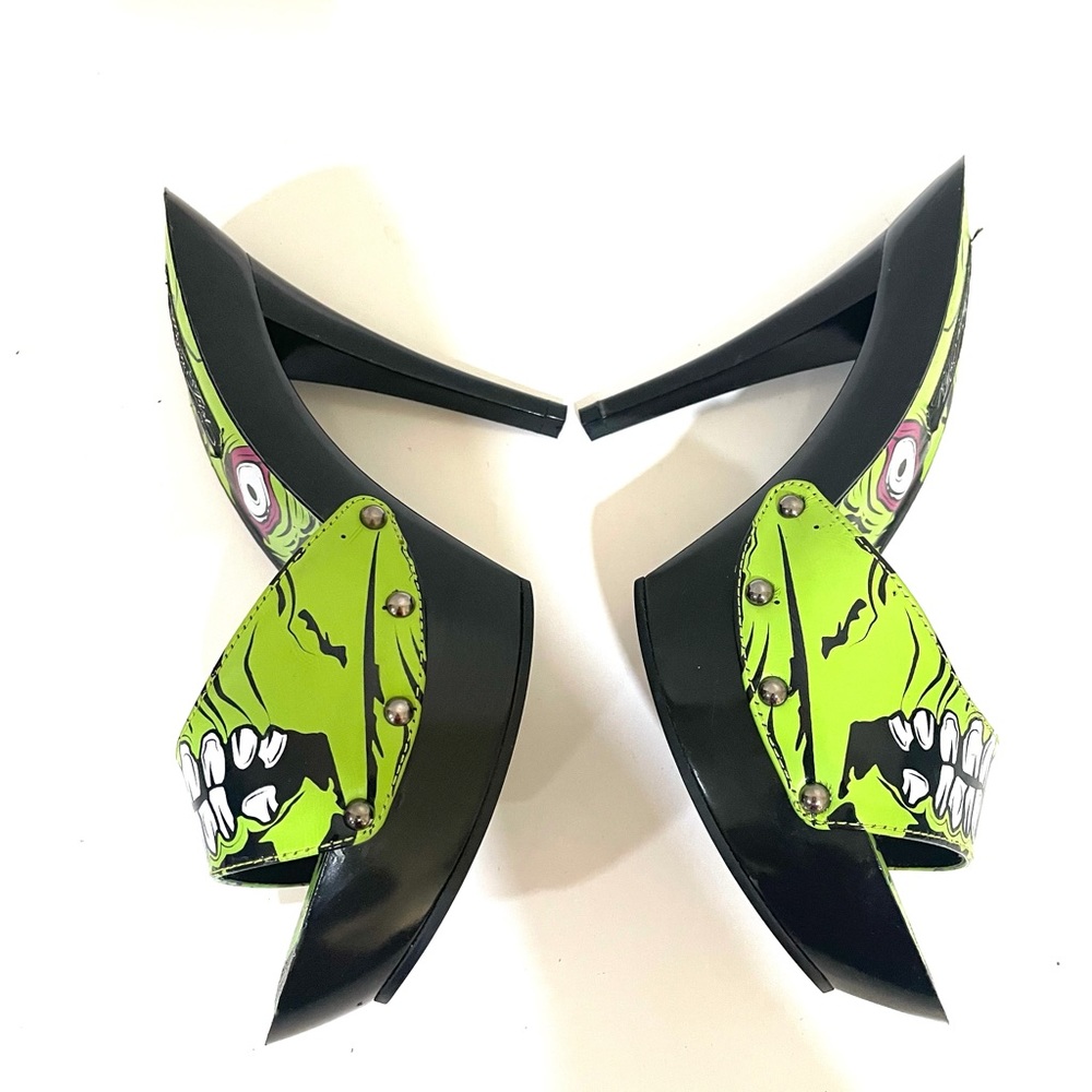 Iron Fist Green and Black Zombie Heels - Picture 12 of 13